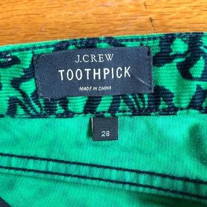 J crew kelly green cords with bows